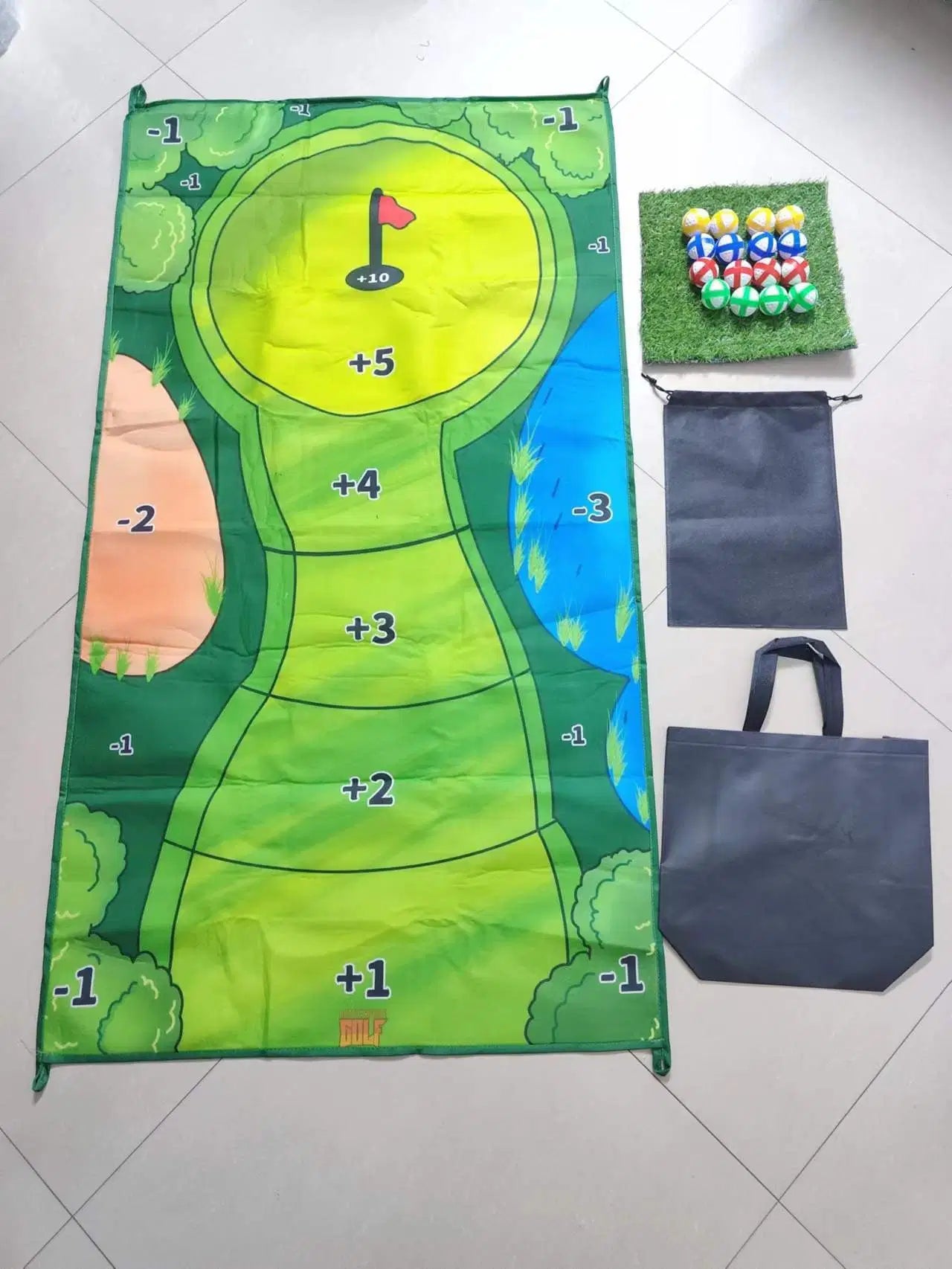 Casual Golf Game Set – Sticky Ball Toss with Simulated Turf Mat & Blanket