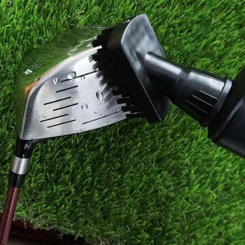 Automatic Water-Dispensing Golf Club Cleaning Brush