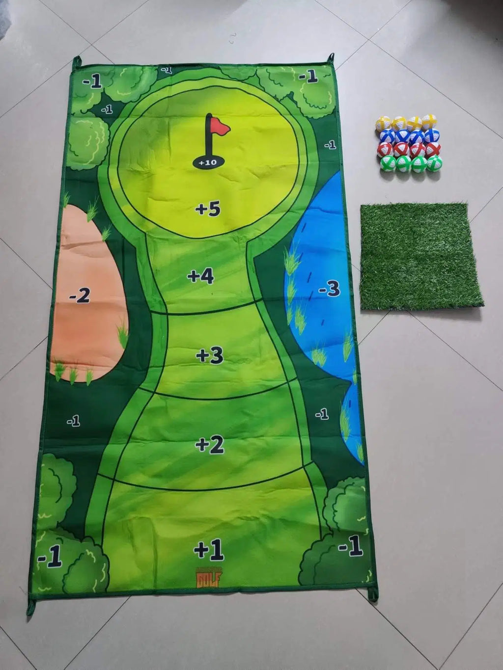 Casual Golf Game Set – Sticky Ball Toss with Simulated Turf Mat & Blanket